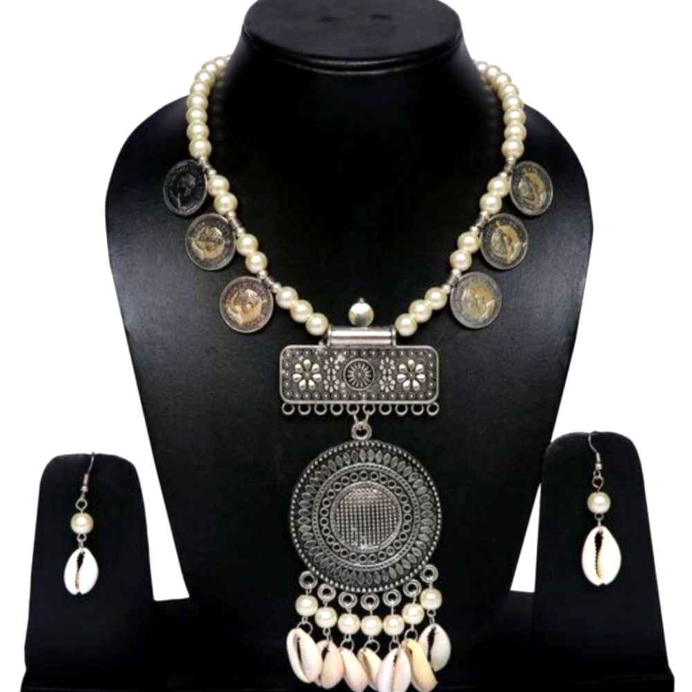 Vintage necklace set